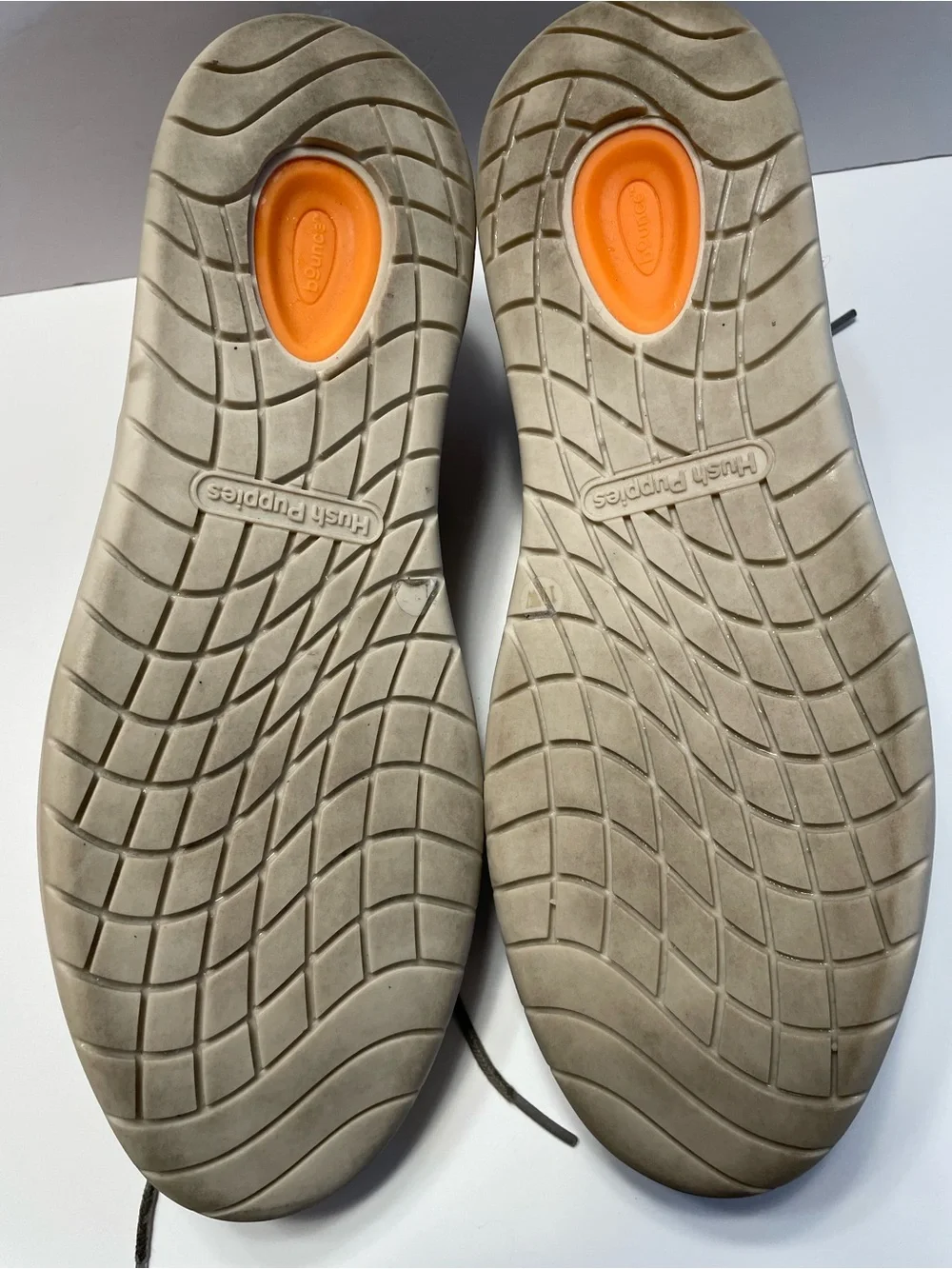 Hush Puppies Men’s Taupe Leather Lace-Up Oxfords with Orange Insole